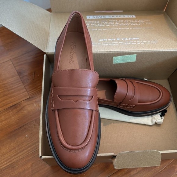 Madewell loafers NWT in box with bag - Picture 2 of 4